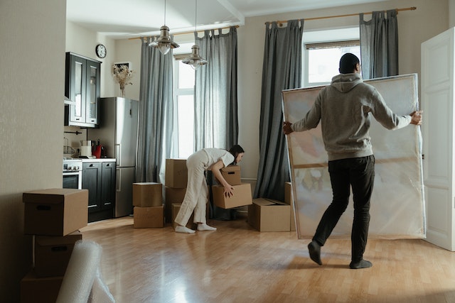 What are simple hacks while moving an apartment in Dubai?